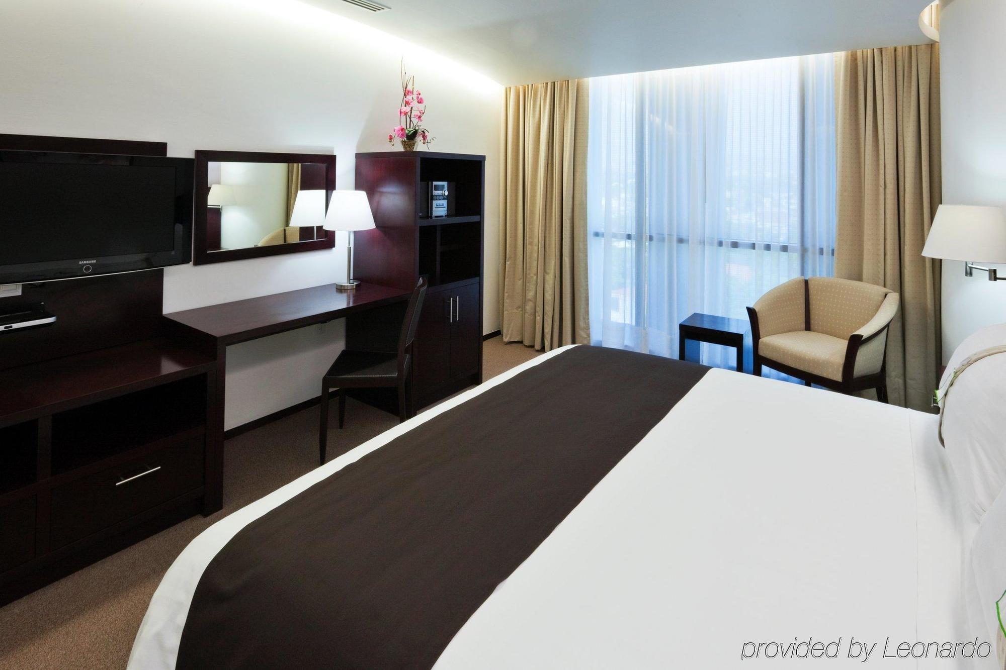 Holiday Inn Hotel & Suites Mexico Medica Sur, An Ihg Hotel Room photo